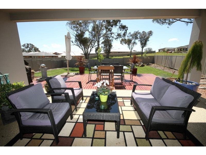 9 Burgess Place, Yass NSW 2582