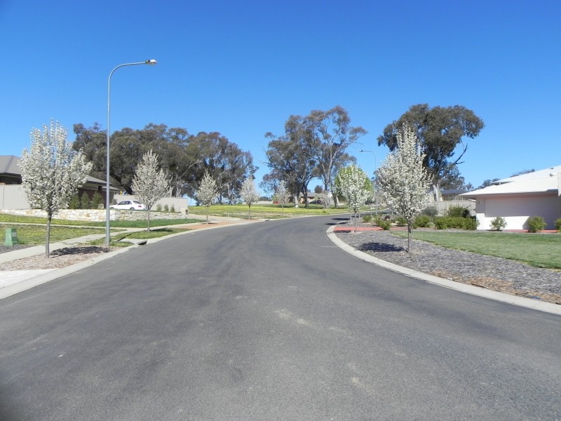 9 Burgess Place, Yass NSW 2582