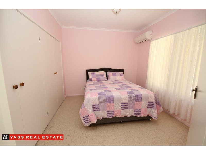 14 Leake Street, Bowning NSW 2582