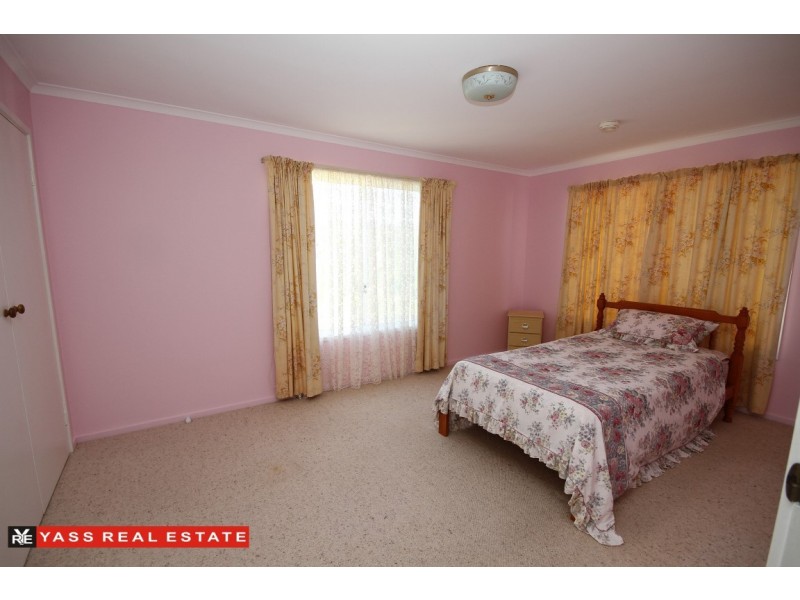 14 Leake Street, Bowning NSW 2582