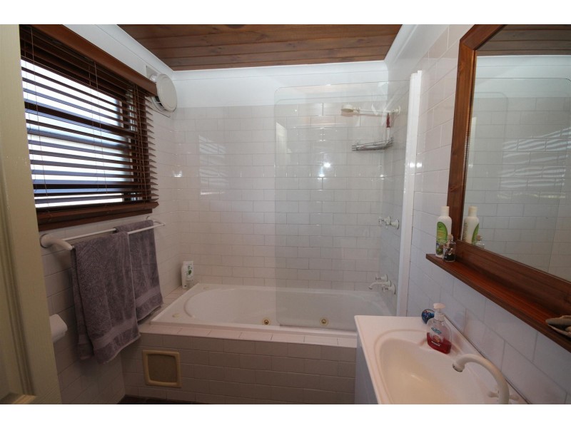 55 Meehan Street, Yass NSW 2582