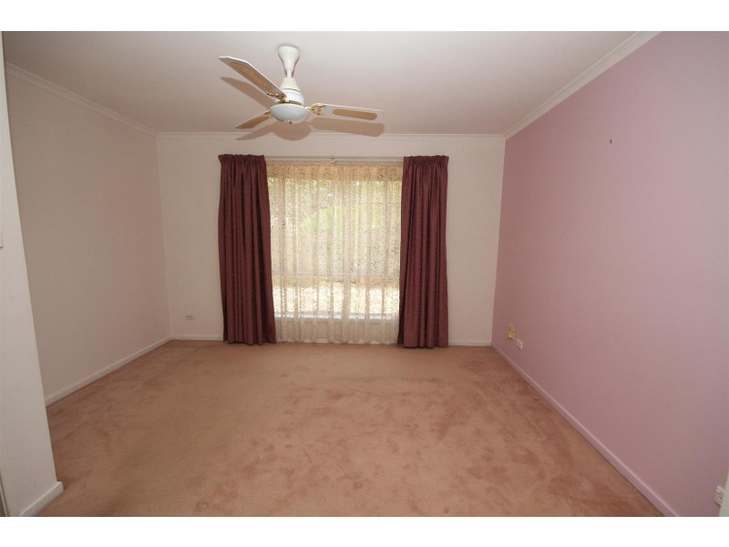 6 Green Street, Yass NSW 2582