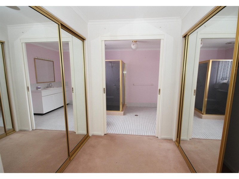 6 Green Street, Yass NSW 2582