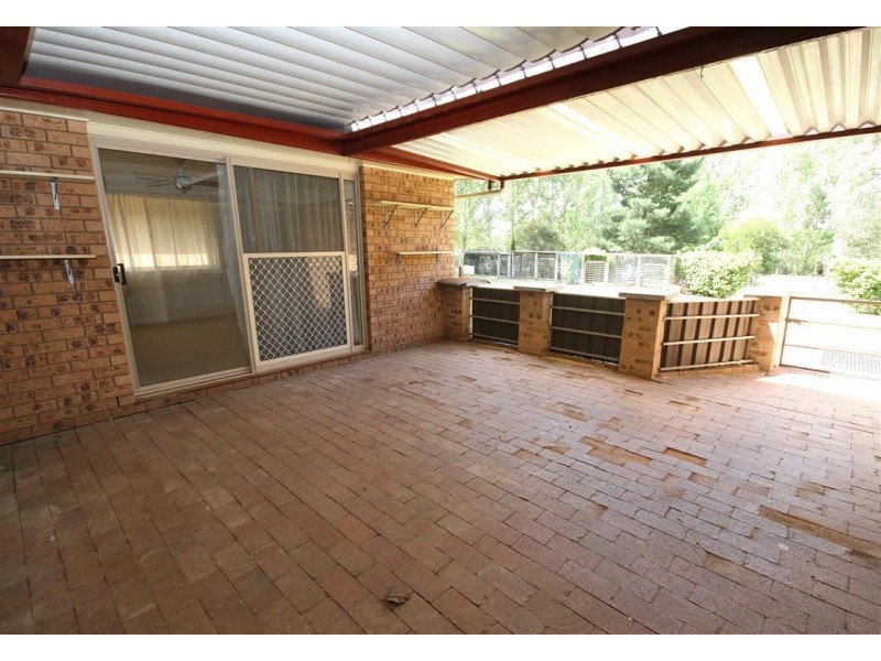 6 Green Street, Yass NSW 2582