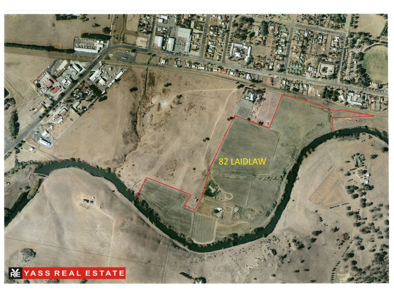 82 Laidlaw Street, Yass NSW 2582