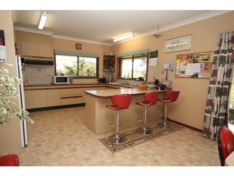 82 Laidlaw Street, Yass NSW 2582