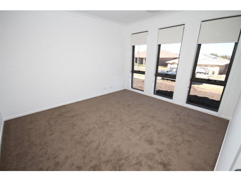 35 Discovery Drive, Yass NSW 2582