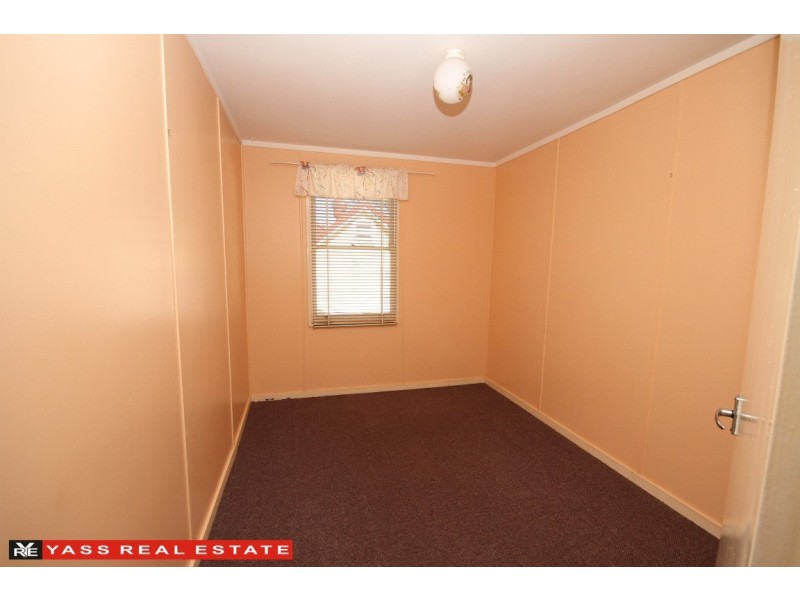 53 Hume Street, Yass NSW 2582