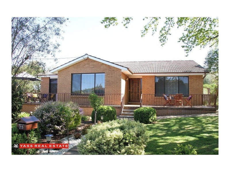 25 Victoria Street, Yass NSW 2582