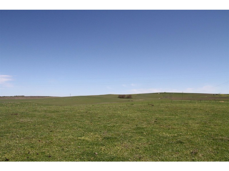 9 Kittys Creek Road, Yass NSW 2582