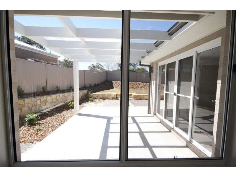 16 Mckenna Avenue, Yass NSW 2582