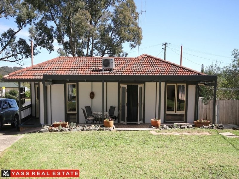 3 Glebe Street, Yass NSW 2582