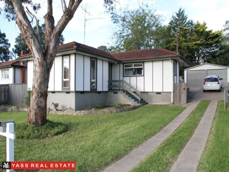 3 Glebe Street, Yass NSW 2582