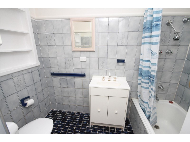 10 Brennan Street, Yass NSW 2582