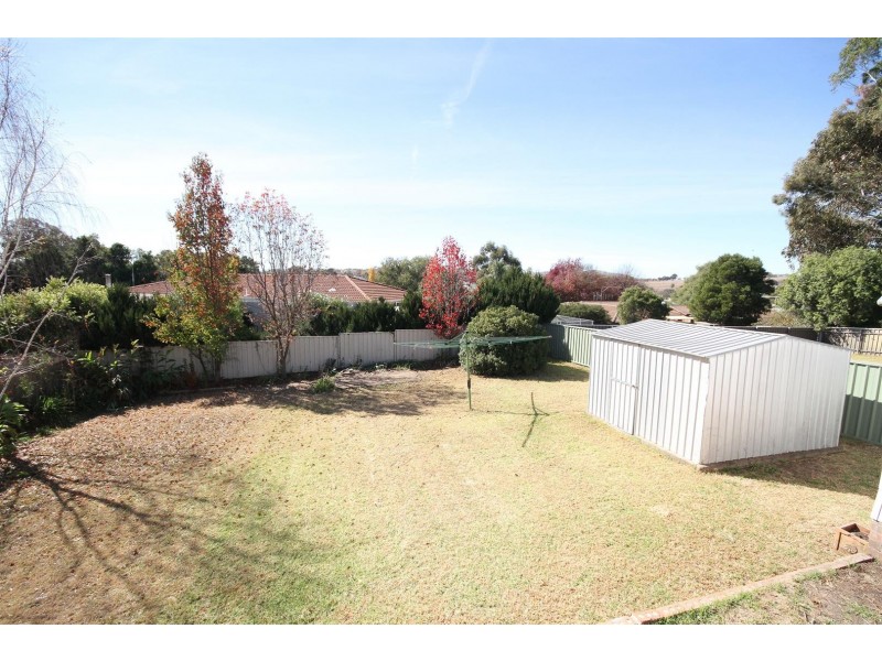 10 Brennan Street, Yass NSW 2582