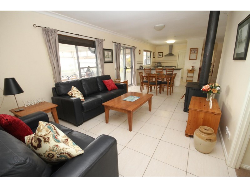 1152 Black Range Road, Yass NSW 2582