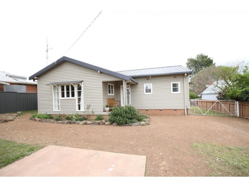 29a Demestre Street, Yass NSW 2582