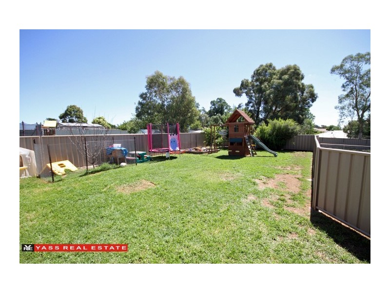 24 Hume Street, Yass NSW 2582