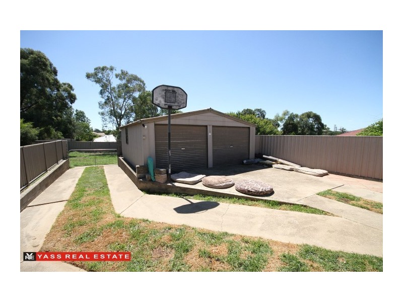 24 Hume Street, Yass NSW 2582
