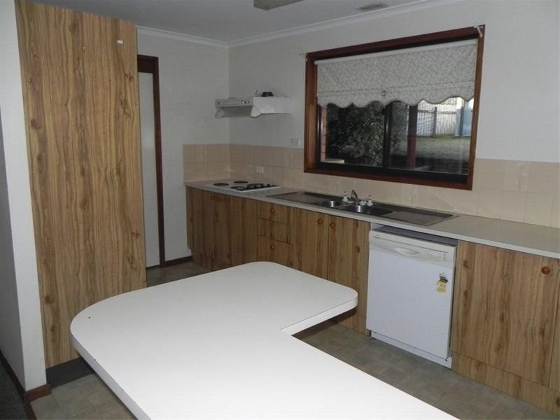 20 Merriman Drive, Yass NSW 2582