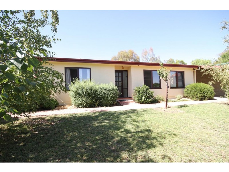 26 Shantalla Crescent, Yass NSW 2582