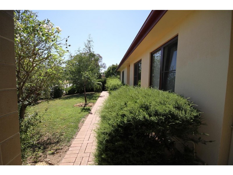 26 Shantalla Crescent, Yass NSW 2582