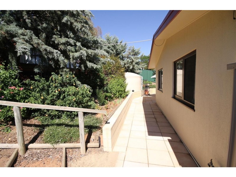 26 Shantalla Crescent, Yass NSW 2582