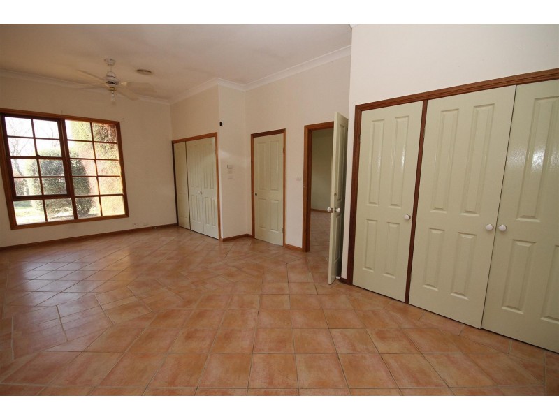 10 Suffolk Avenue, Murrumbateman NSW 2582