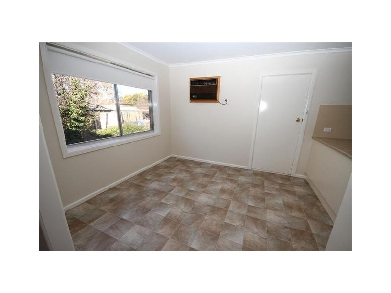 10 Shantalla Crescent, Yass NSW 2582