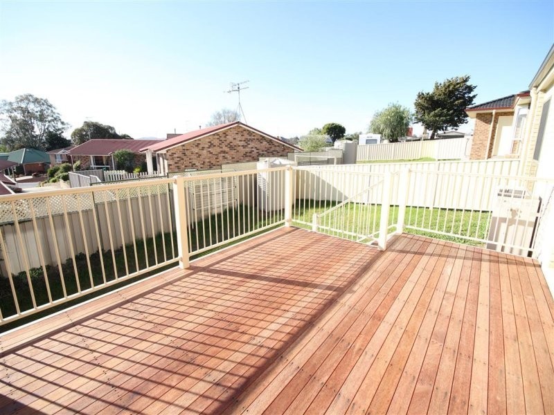 26/11 Julian Place, Yass NSW 2582