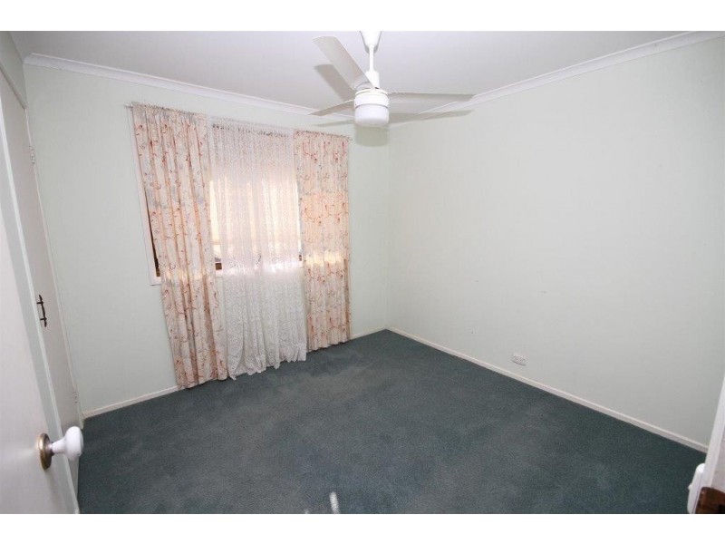 34 Merriman Drive, Yass NSW 2582