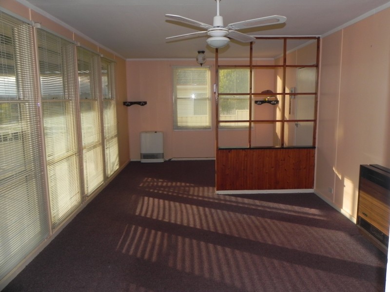 53 Hume Street, Yass NSW 2582