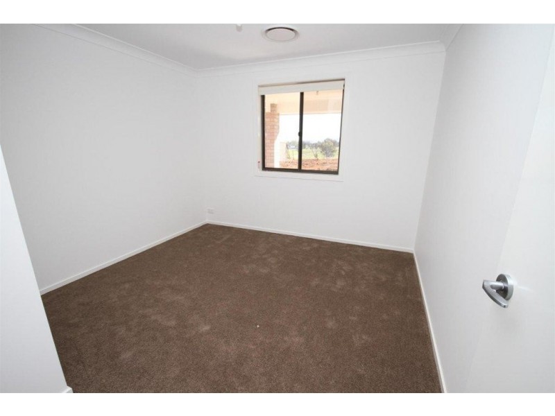 35 Discovery Drive, Yass NSW 2582