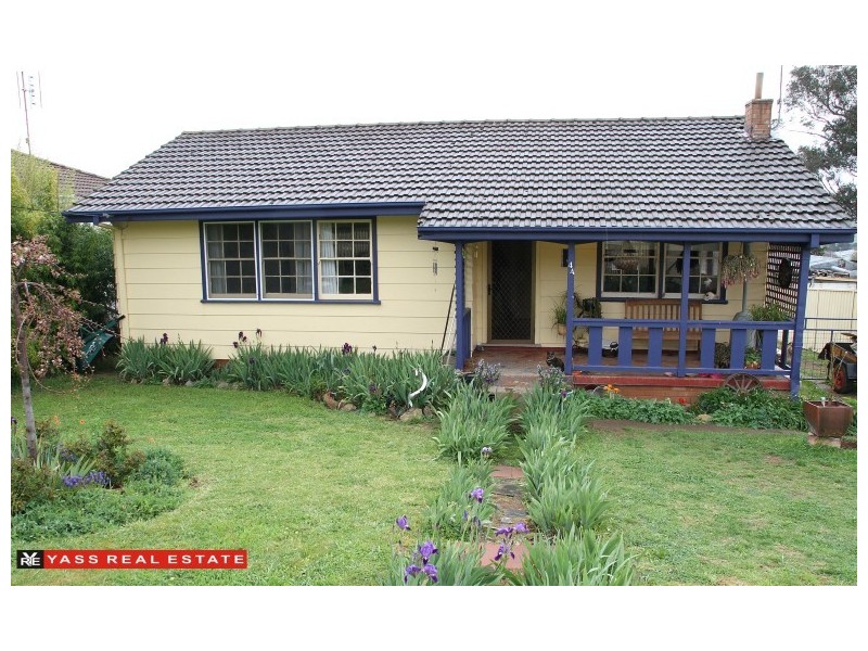 44 Hume Street, Yass NSW 2582