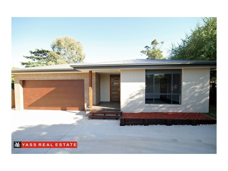 63 Meehan Street, Yass NSW 2582