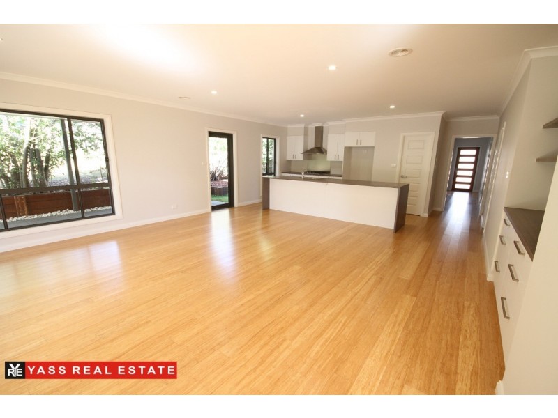 63 Meehan Street, Yass NSW 2582