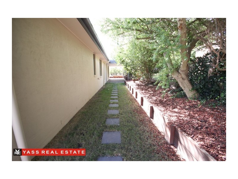 63 Meehan Street, Yass NSW 2582