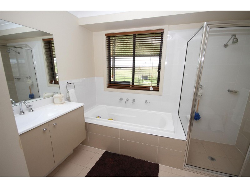 6 Kitty’S Creek Road, Yass NSW 2582