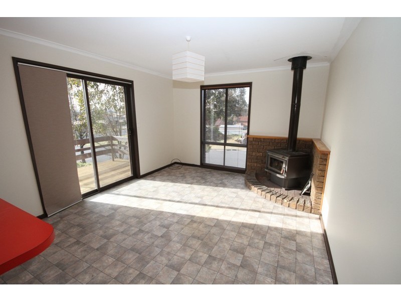 10 Yeo Crescent, Yass NSW 2582