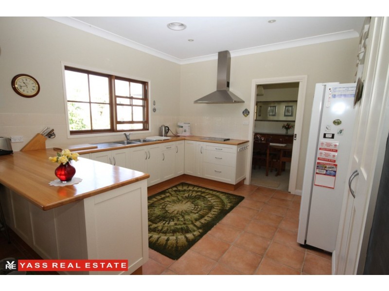 331 Black Range Road, Yass NSW 2582