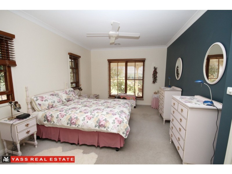 331 Black Range Road, Yass NSW 2582