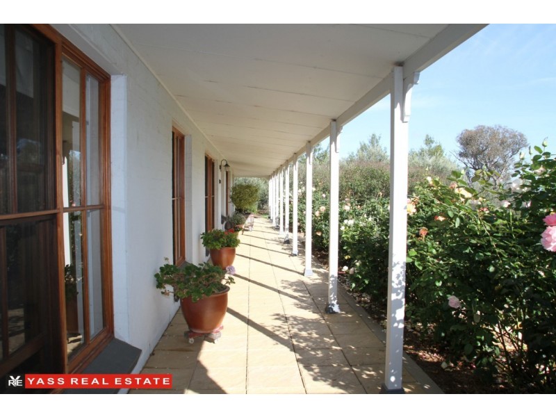 331 Black Range Road, Yass NSW 2582