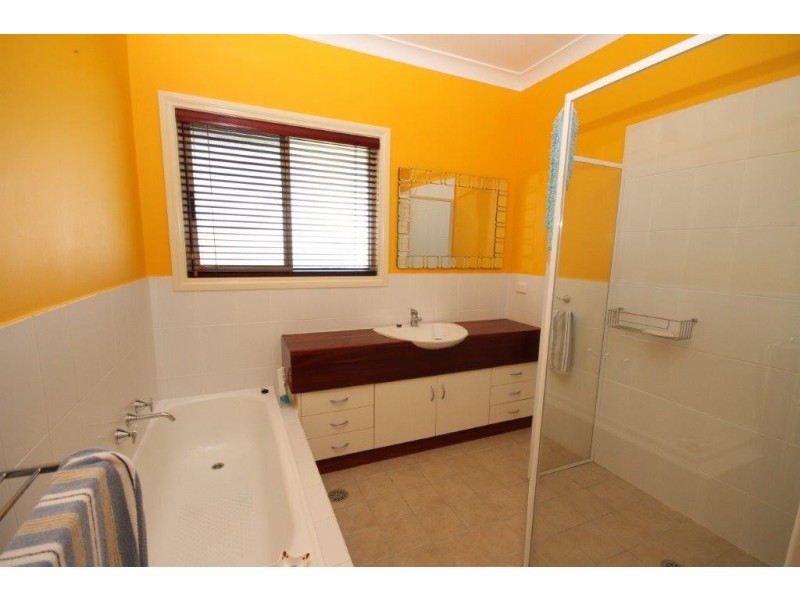 450 Yass Valley Way, Yass NSW 2582