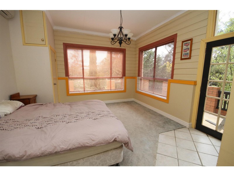 63 Hume Street, Yass NSW 2582