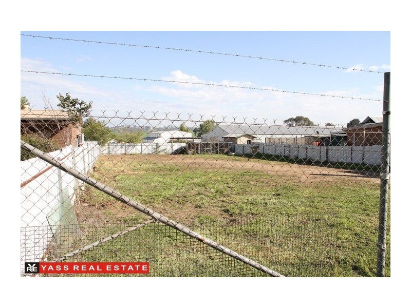37 Glebe Street, Yass NSW 2582
