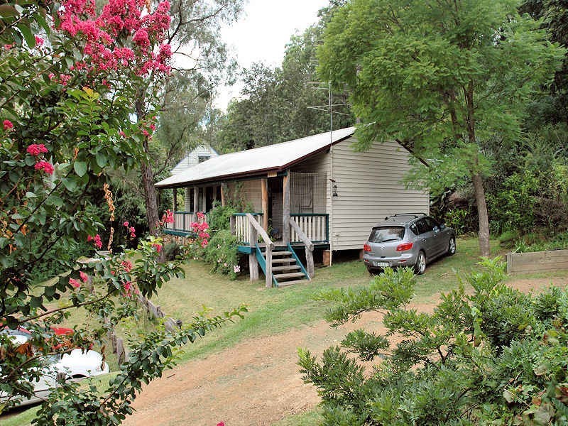 2877 Wollombi Road, Wollombi NSW 2325