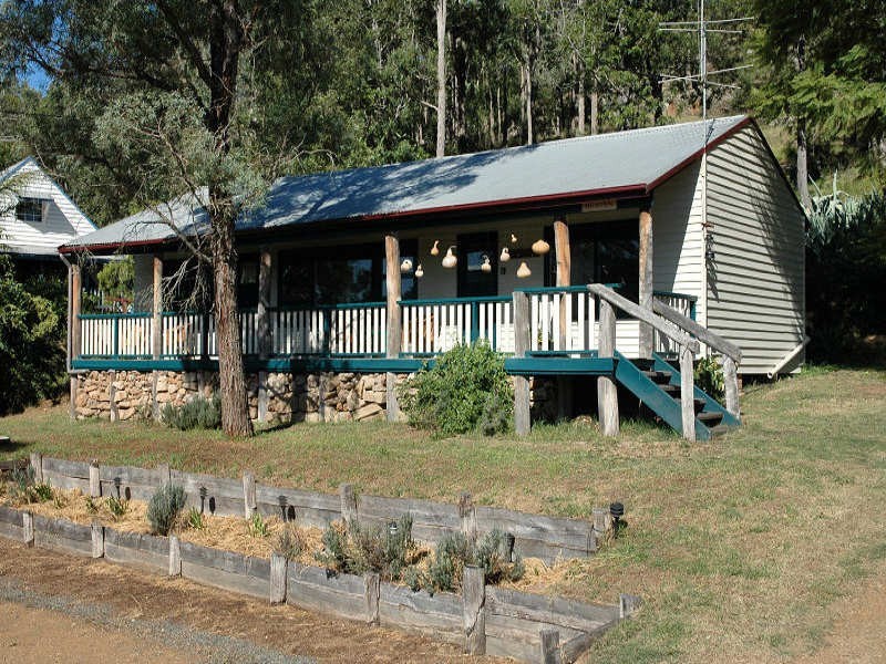 2877 Wollombi Road, Wollombi NSW 2325