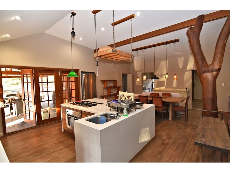 304 Finchley Track, Laguna NSW 2325