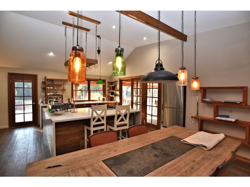 304 Finchley Track, Laguna NSW 2325