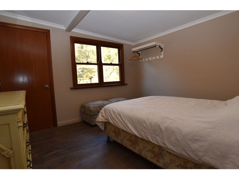 304 Finchley Track, Laguna NSW 2325